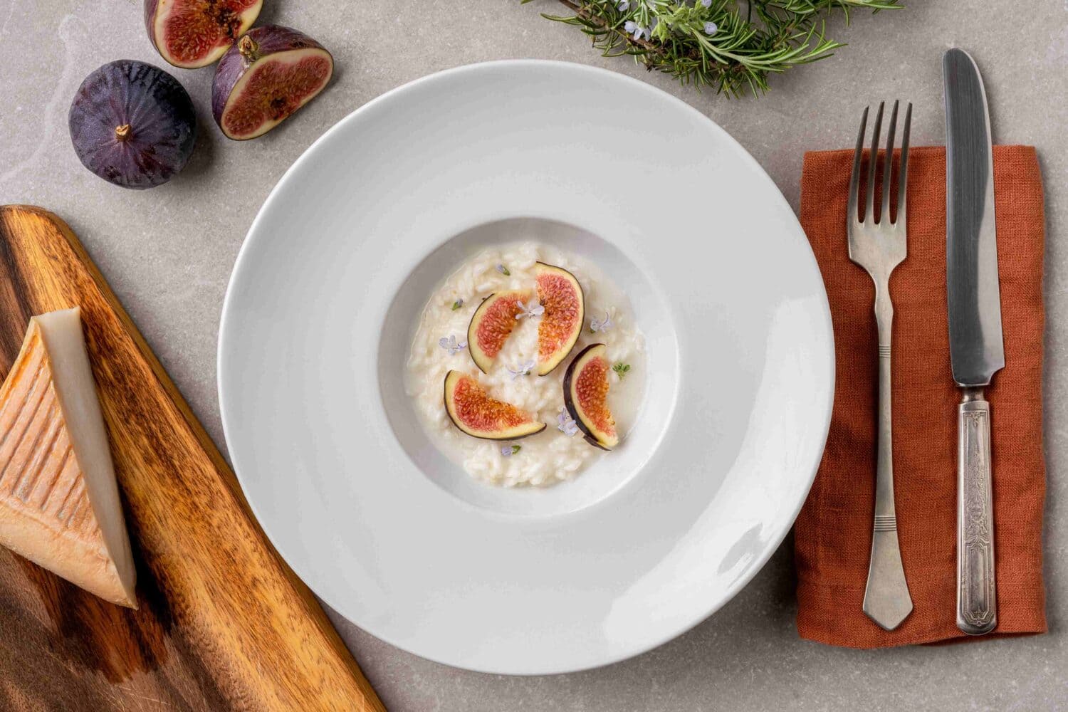 risotto-formaggio-capra-e-fichi_low-scaled